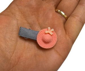 Kolorowe spineczki Kapelusik