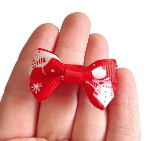 Kokardka świąteczna czerwona w bałwanki