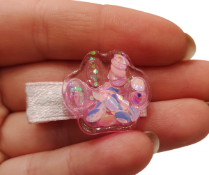 Spineczka łapka hand made żywica  różowa