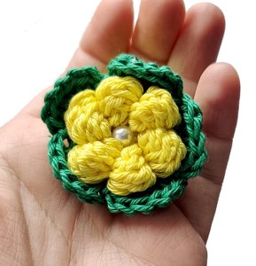 Gumka kwiatuszek na szydełku 