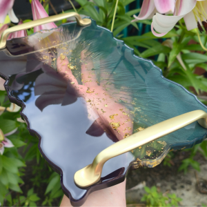 Czerń i zieleń - elegancka taca